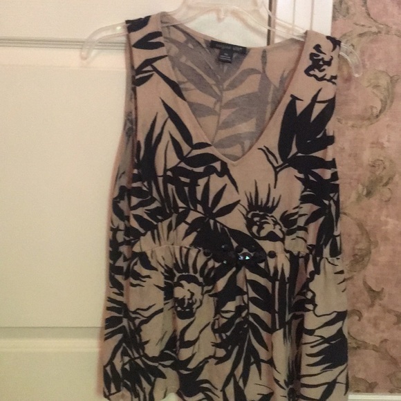 Top - Picture 4 of 4